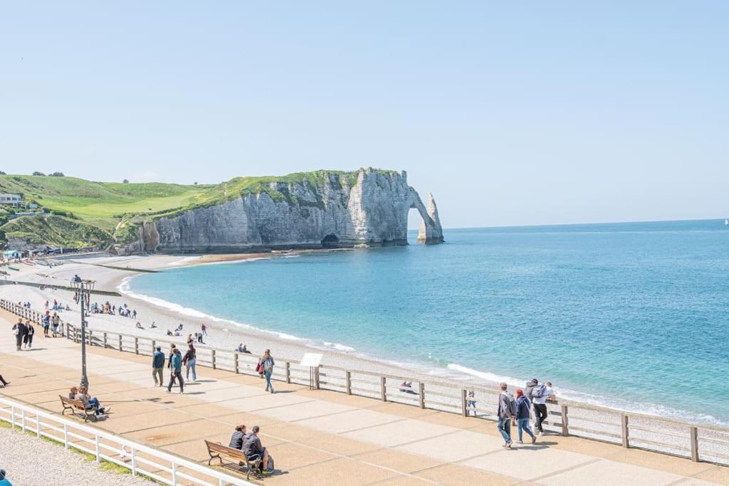 L'appel De La - Front De Parking Privatif Apartamento Étretat